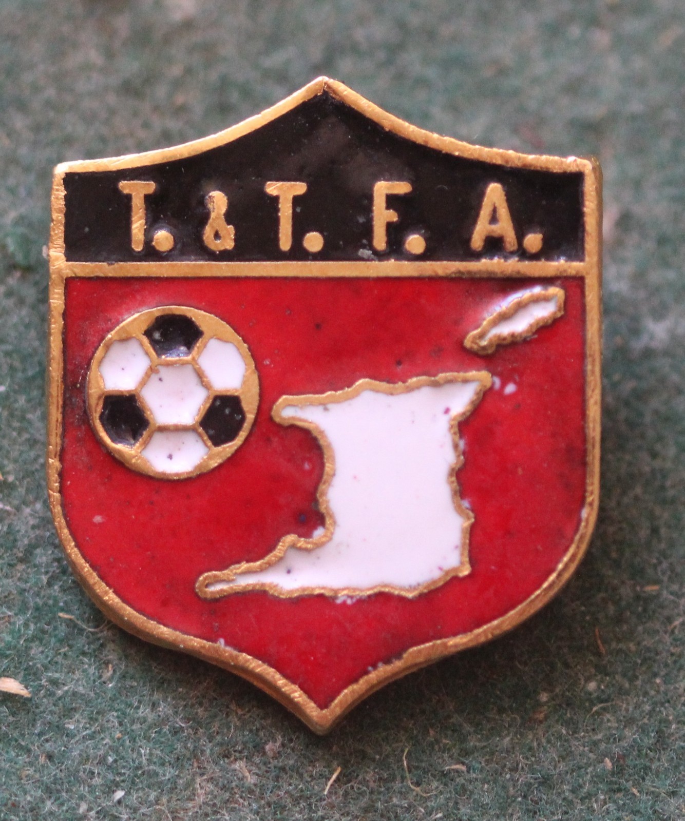 Trinidad and Tobago Football Association FA Enamel Pin Badge Calcio Distintivo for sale on Ebay