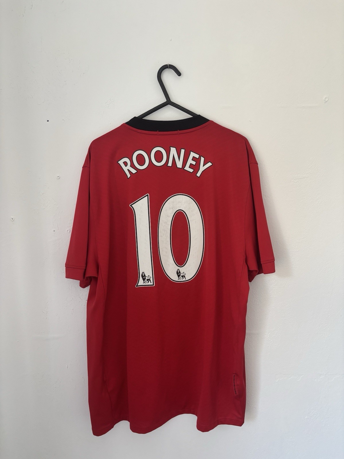 Original Manchester United 2009/10 Home shirt - Rooney 10 - Large for sale on Ebay