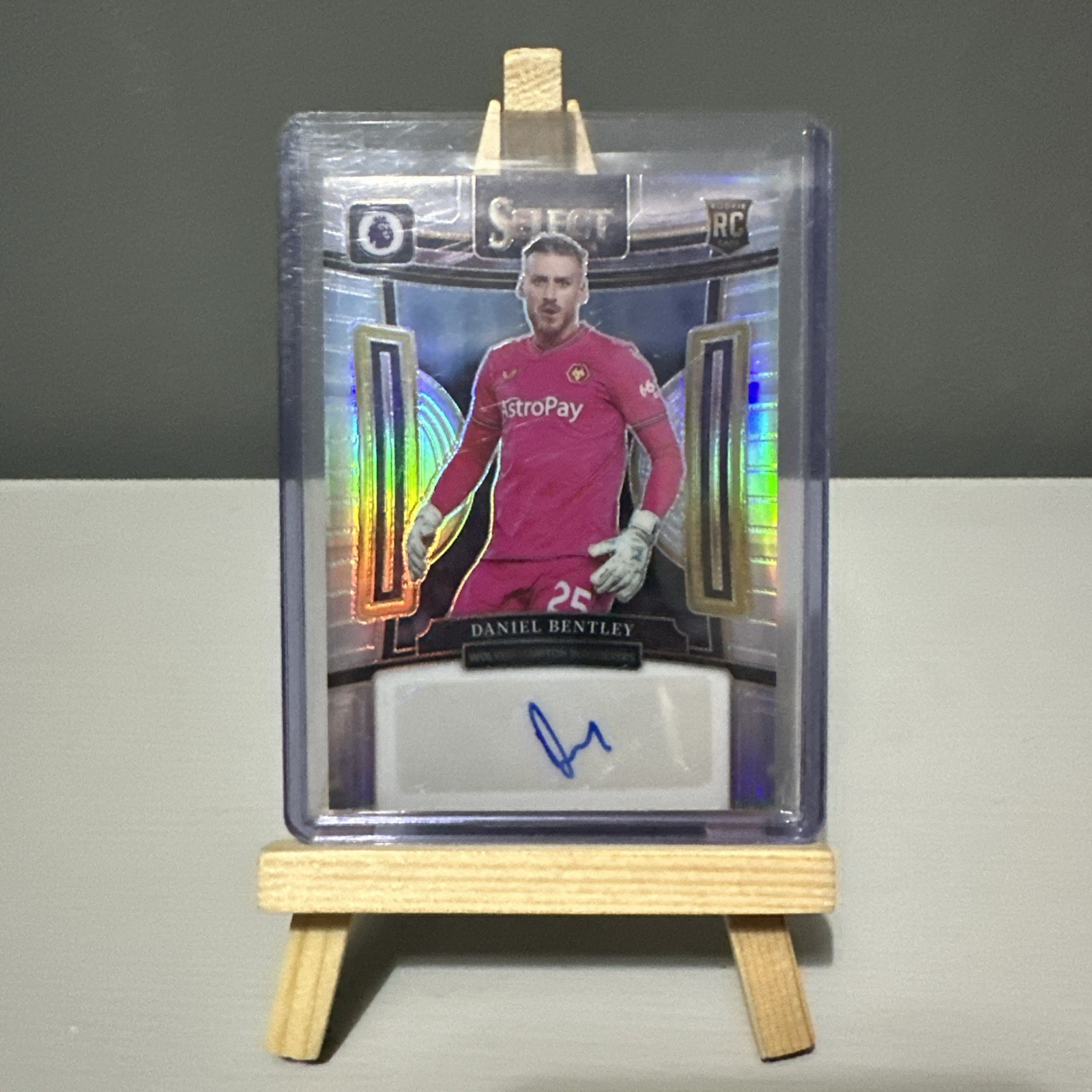 Daniel Bentley Panini Prizm Auto Card Wolves Autograph for sale on Ebay