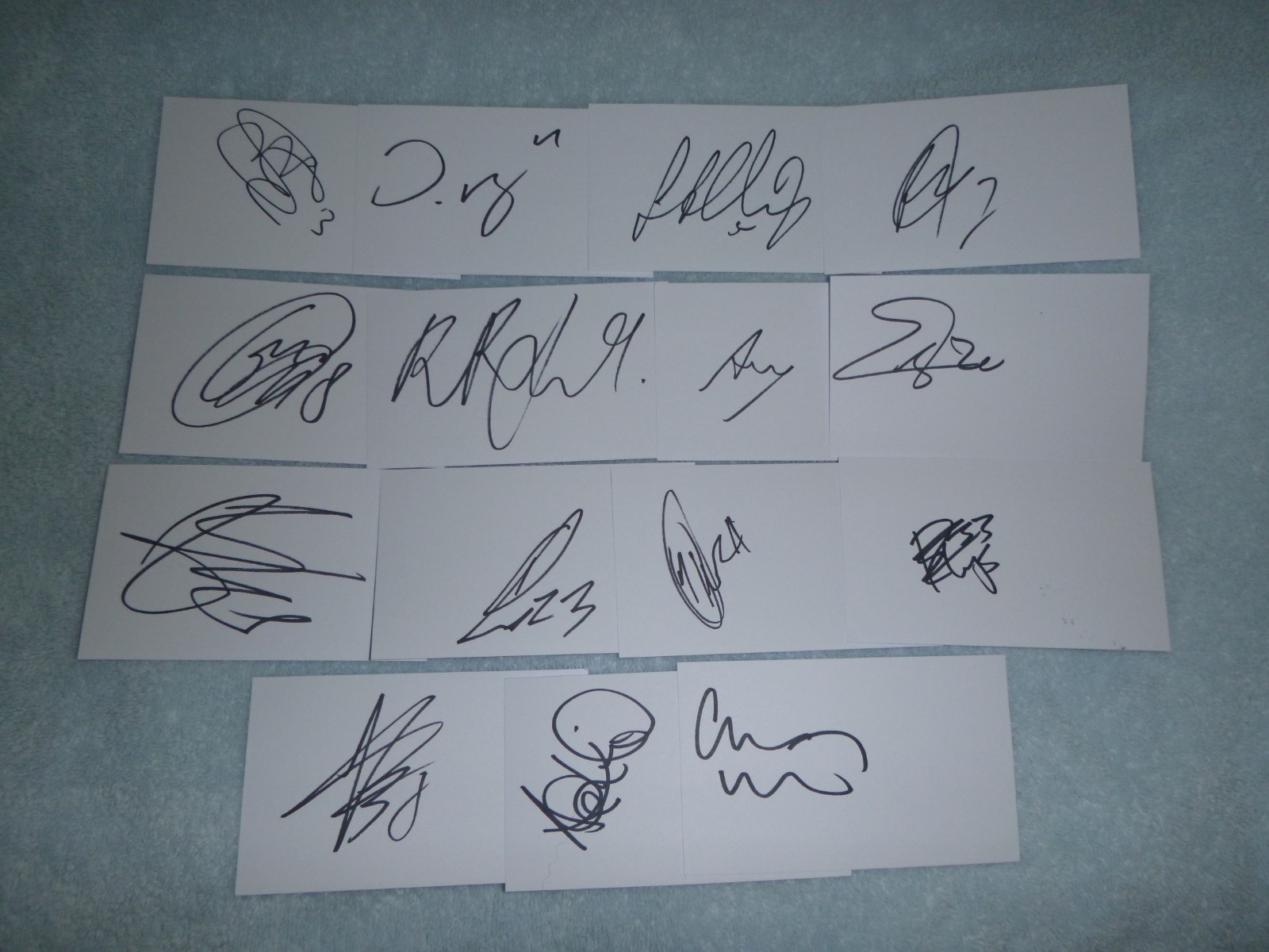 15 Signed white card Sheffield United FC 2024/25 Moore Souza Hamer Holding +++ for sale on Ebay