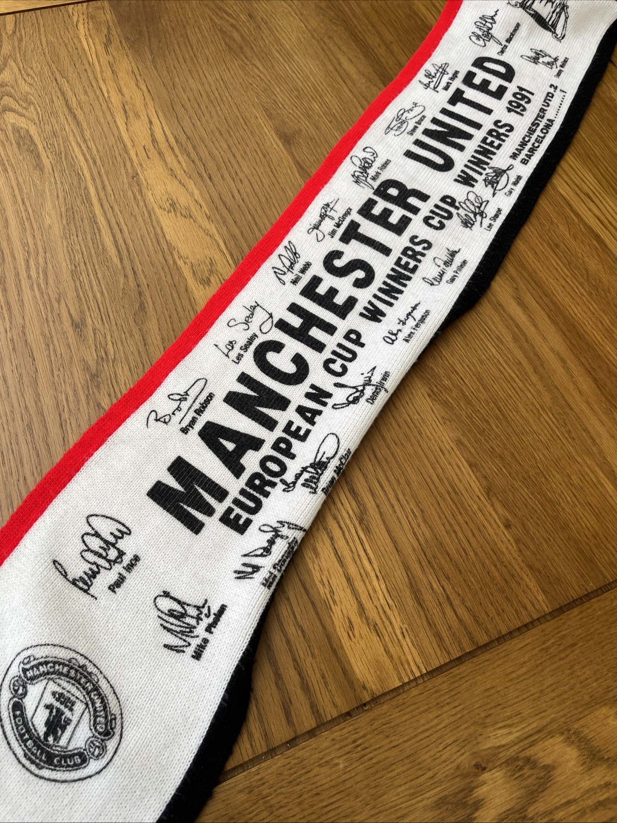 Authentic Manchester United European Cup Winners Cup Scarf 1991 for sale on Ebay