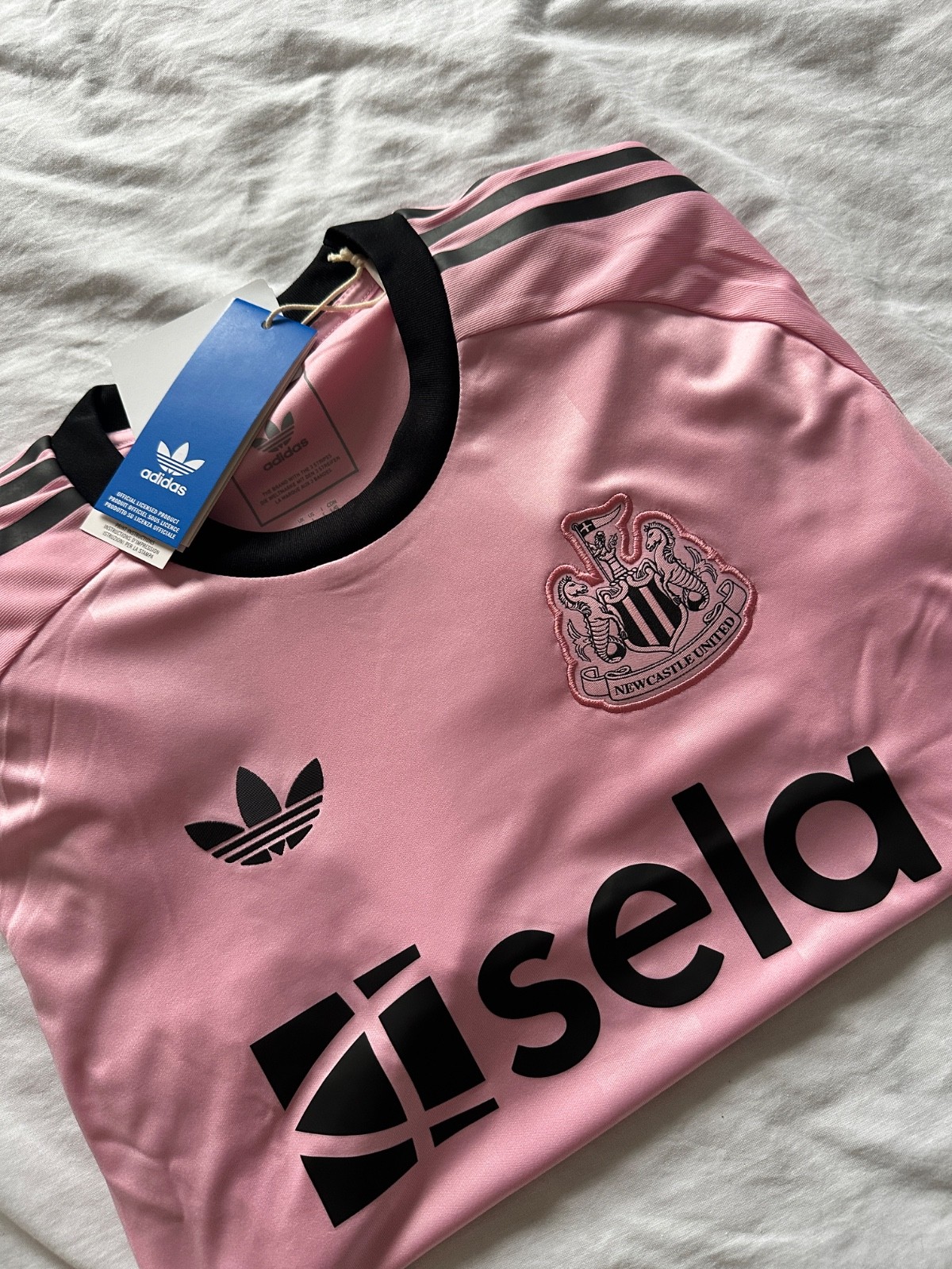 Newcastle United Top Adidas Originals 25/26 Authentic Pink Keeper Nufc Large for sale on Ebay