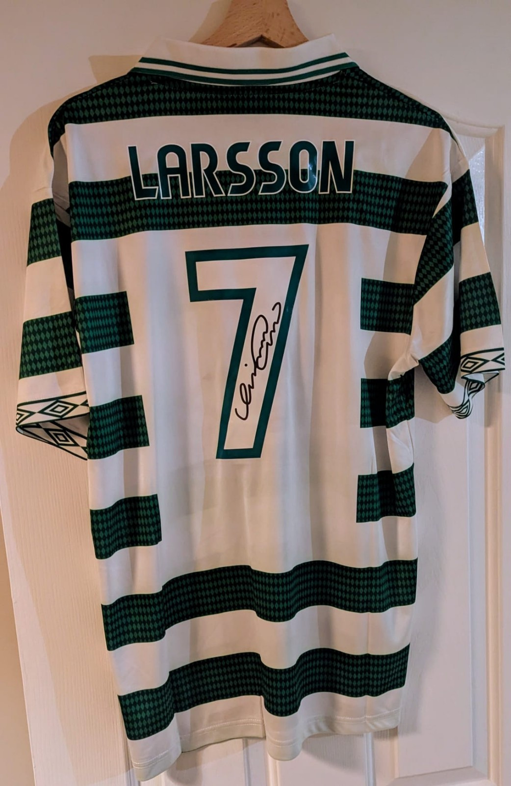 Celtic 1997-99 Home Shirt Large (#7 Larsson) Signature Print Glasgow Celtic for sale on Ebay