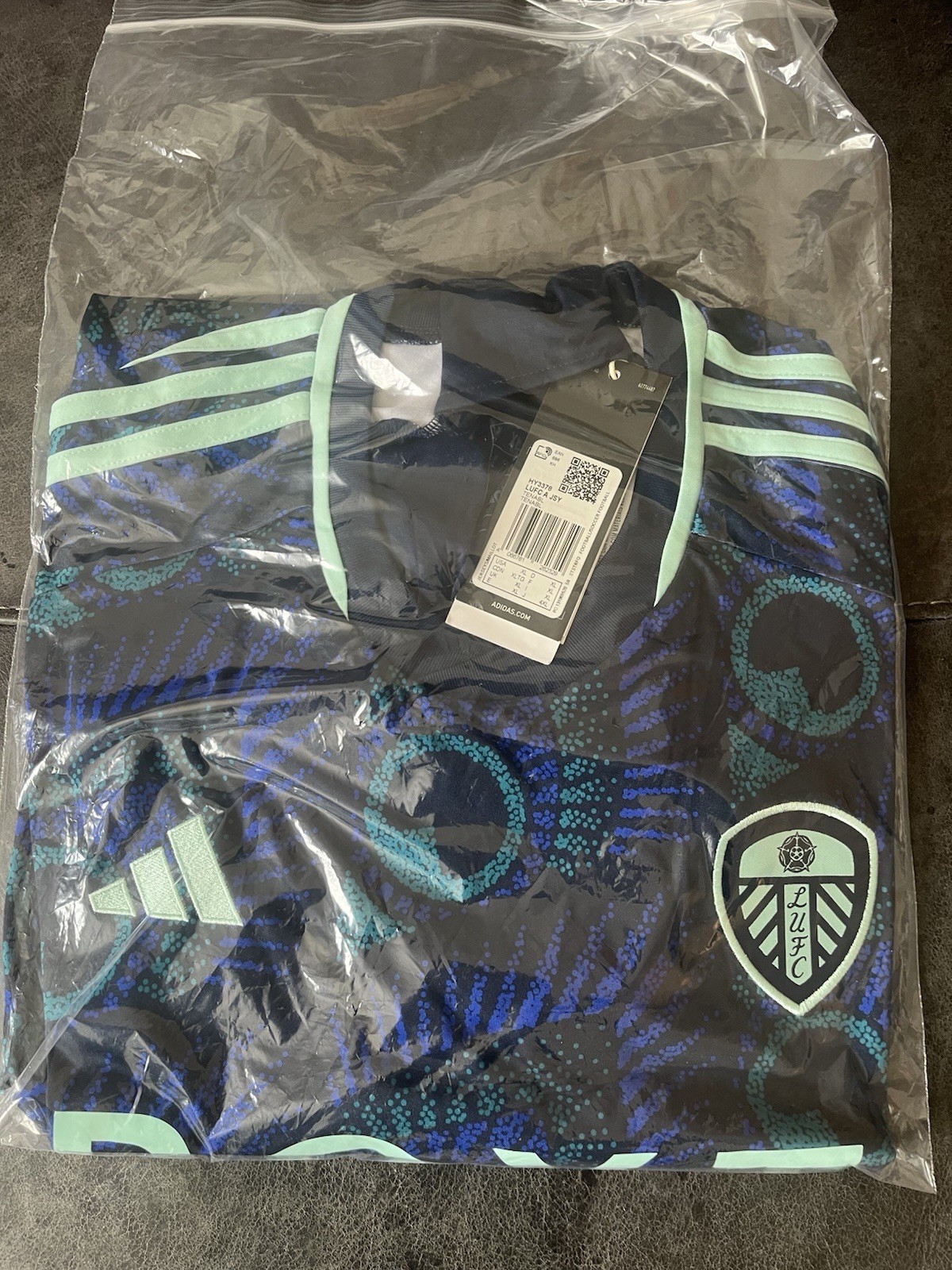 Leeds United 23/24 Away Season XL for sale on Ebay