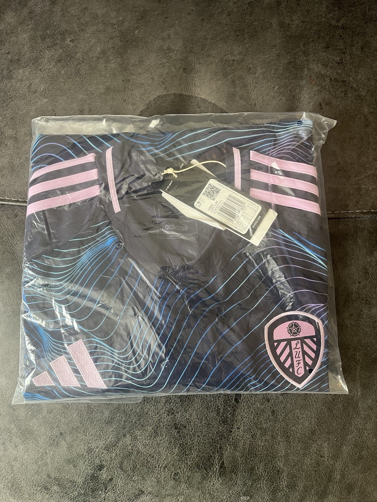 Leeds United Shirt 24/25 XL for sale on Ebay