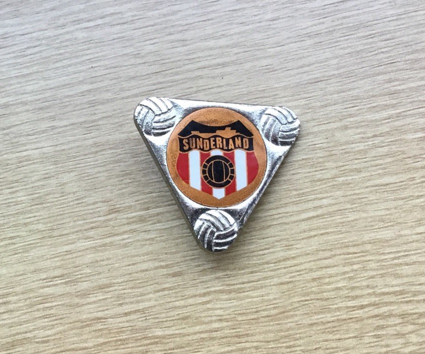 VERY RARE SUNDERLAND FC COFFER LONDON SILVER INSERT BADGE 70s for sale on Ebay