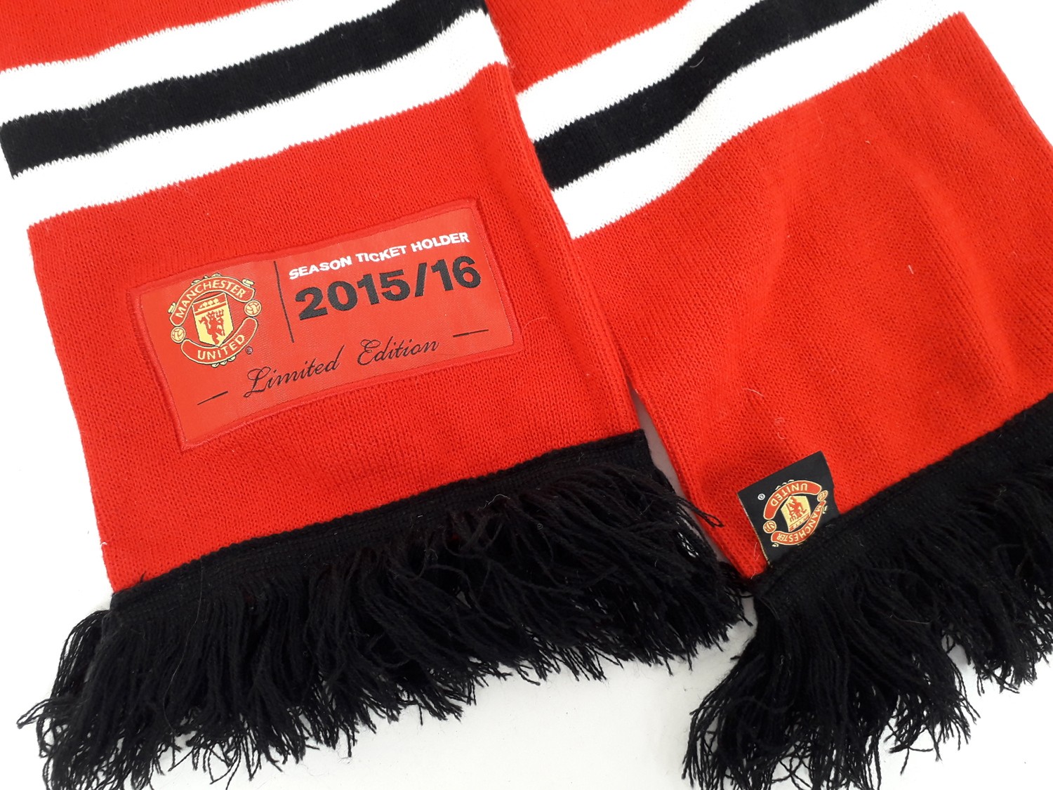 Manchester United Scarf 2015/16 Season Ticket Holder Limited Edition Merchandise for sale on Ebay