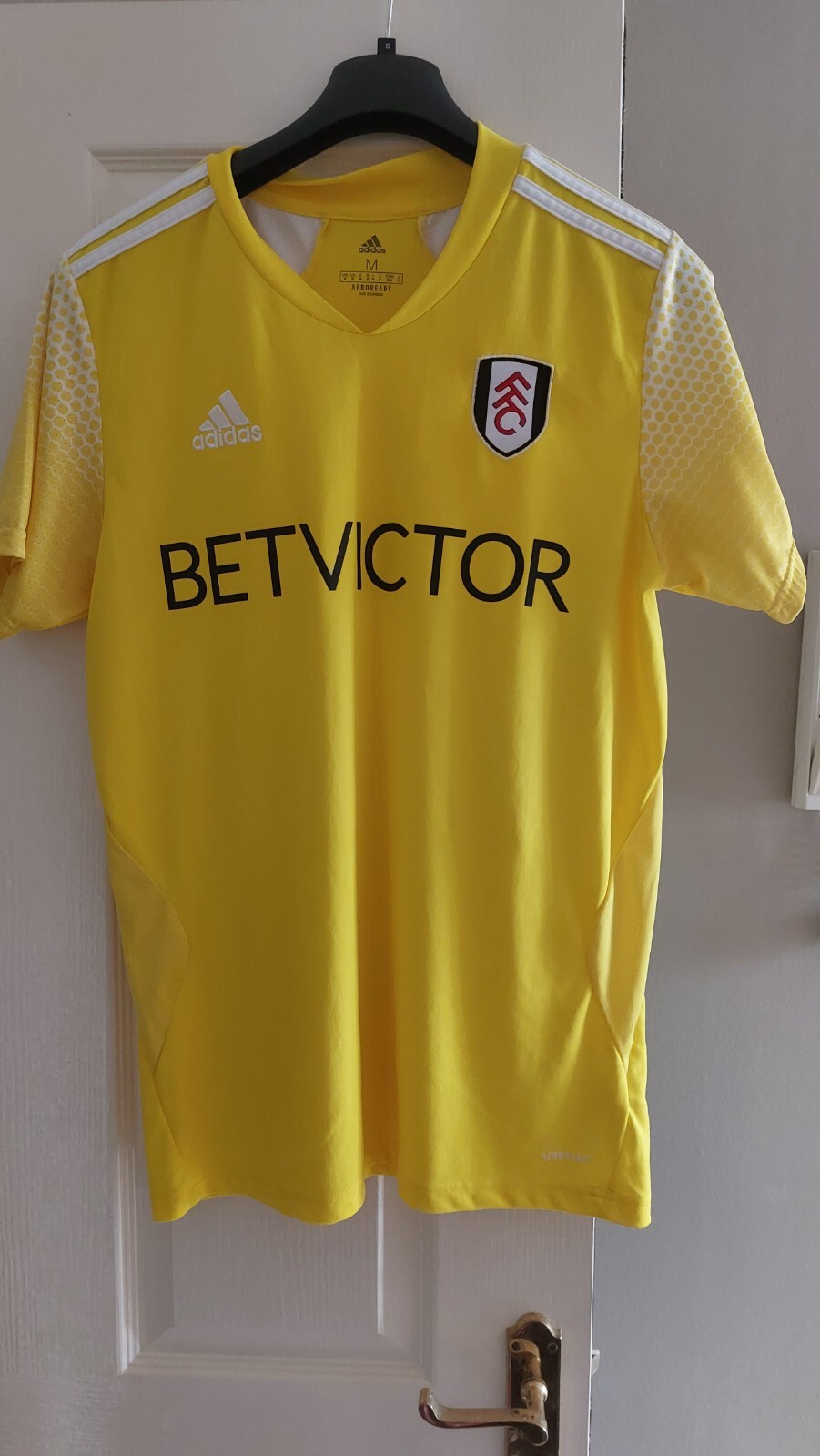 Fulham (Bet Victor) away shirt  - Med / excellent condition + Programme & Badge for sale on Ebay