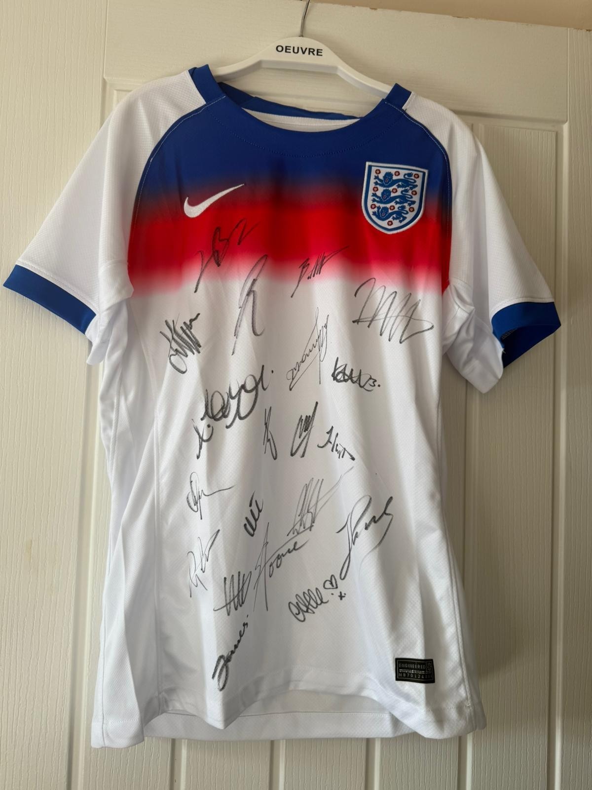 England Womens Euro 2025 Hand Signed Team Shirt PSA CARD & PROOF COA 20 Players for sale on Ebay