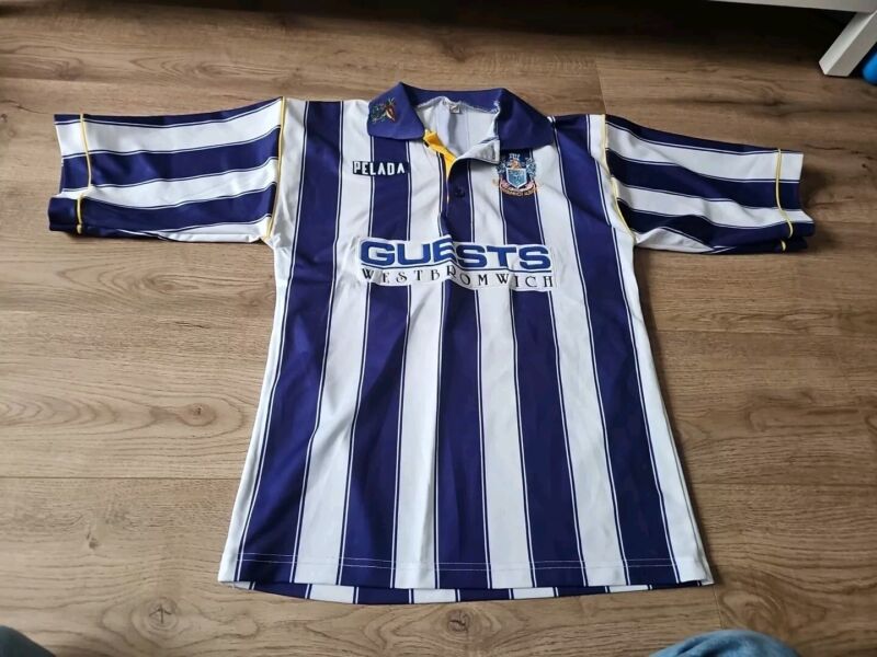 west bromwich albion shirt Size 34