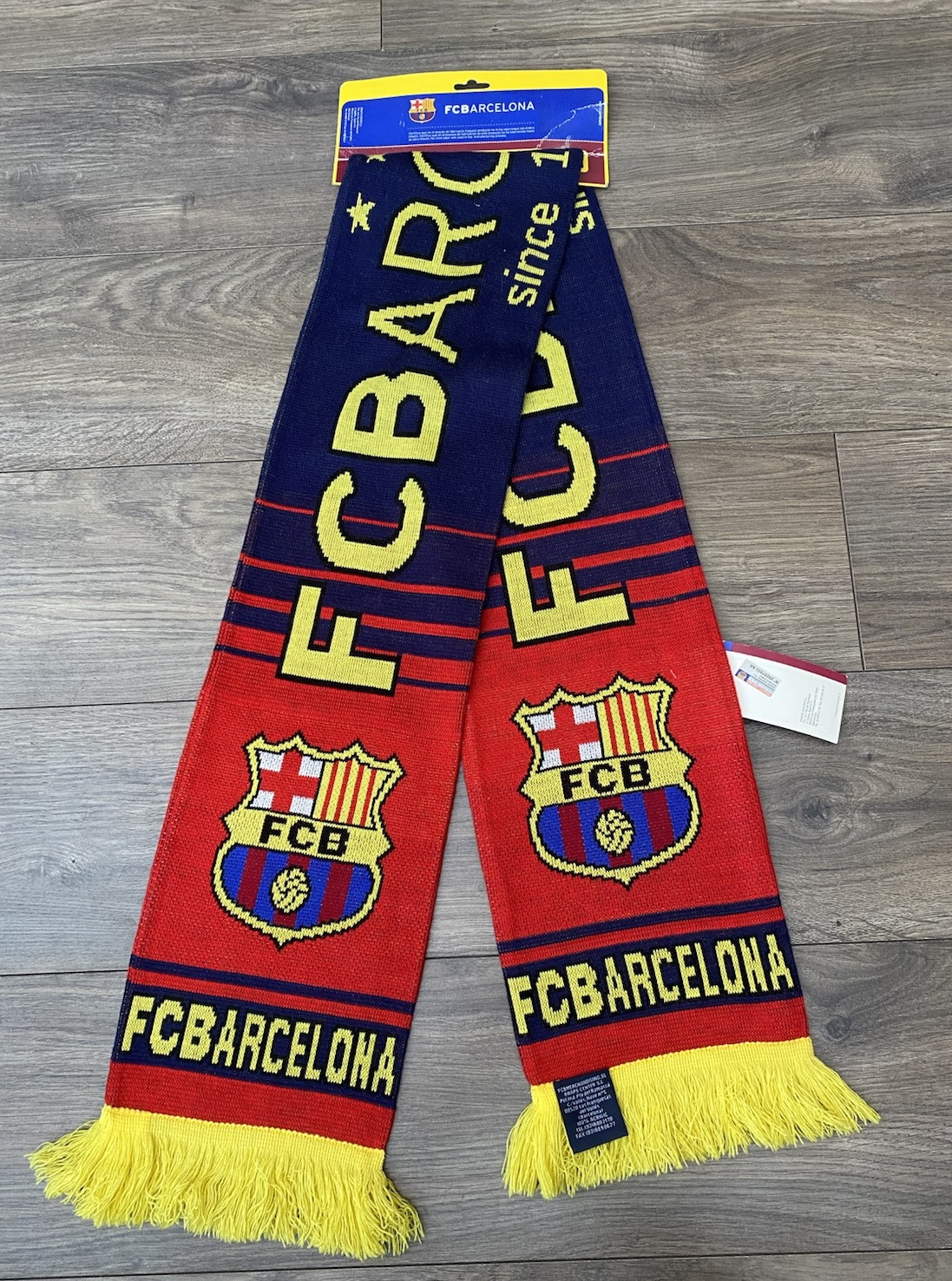 BNWT ! FC BARCELONA FCB Official DRAPS Vintage Fringed Football Scarf ⚽️ for sale on Ebay