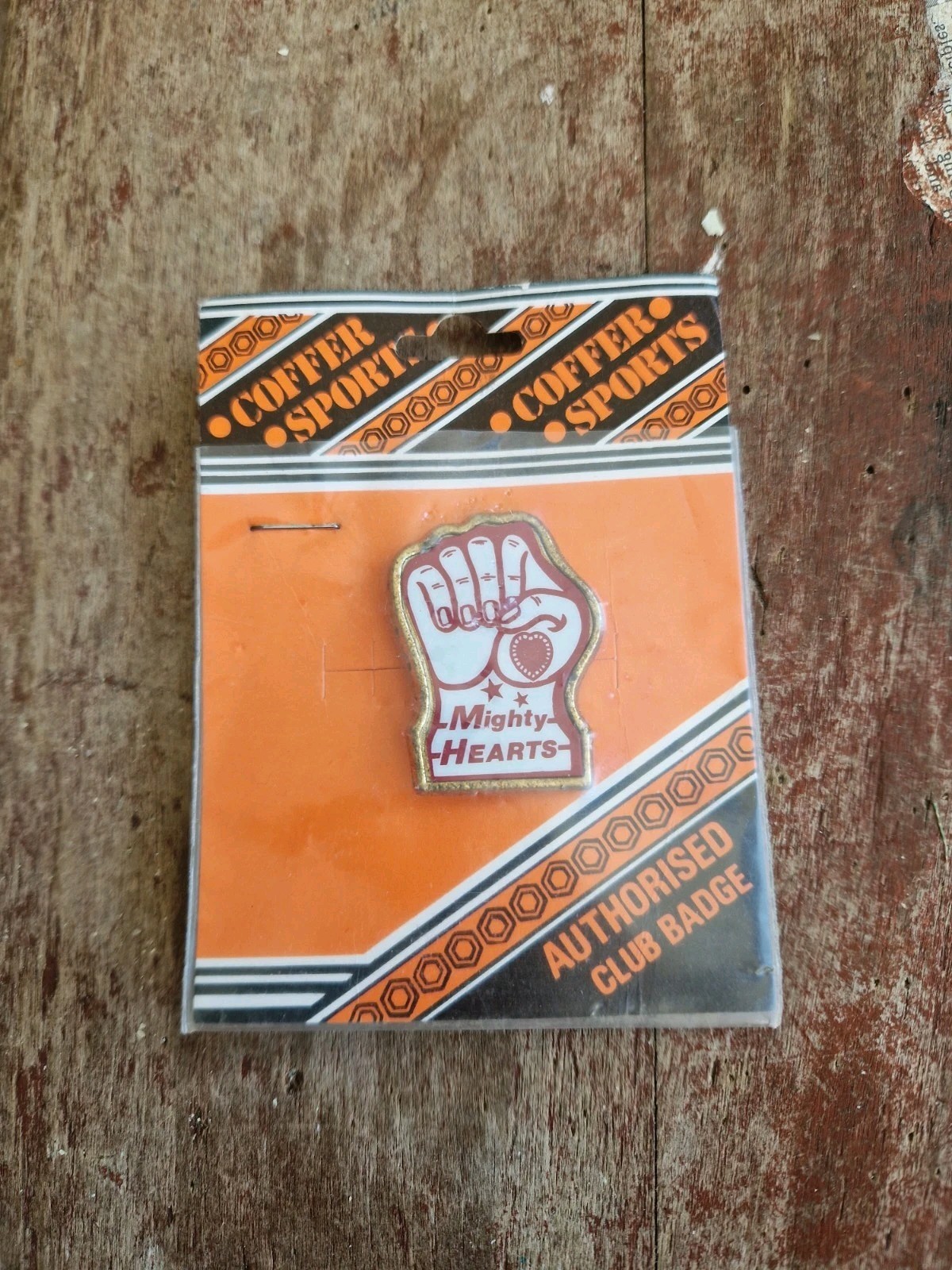HEART OF MIDLOTHIAN  F C  - COFFER  VINTAGE  INSERT COLLECTABLE FOOTBALL  BADGE  for sale on Ebay