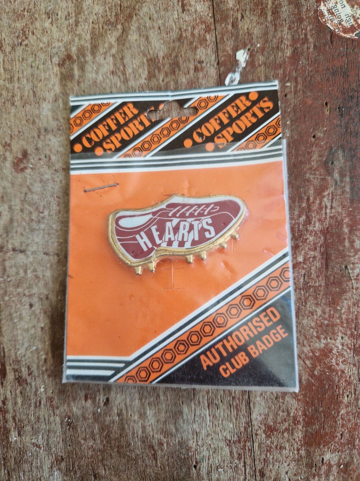 HEART OF MIDLOTHIAN  F C  - COFFER  VINTAGE  INSERT COLLECTABLE FOOTBALL  BADGE  for sale on Ebay