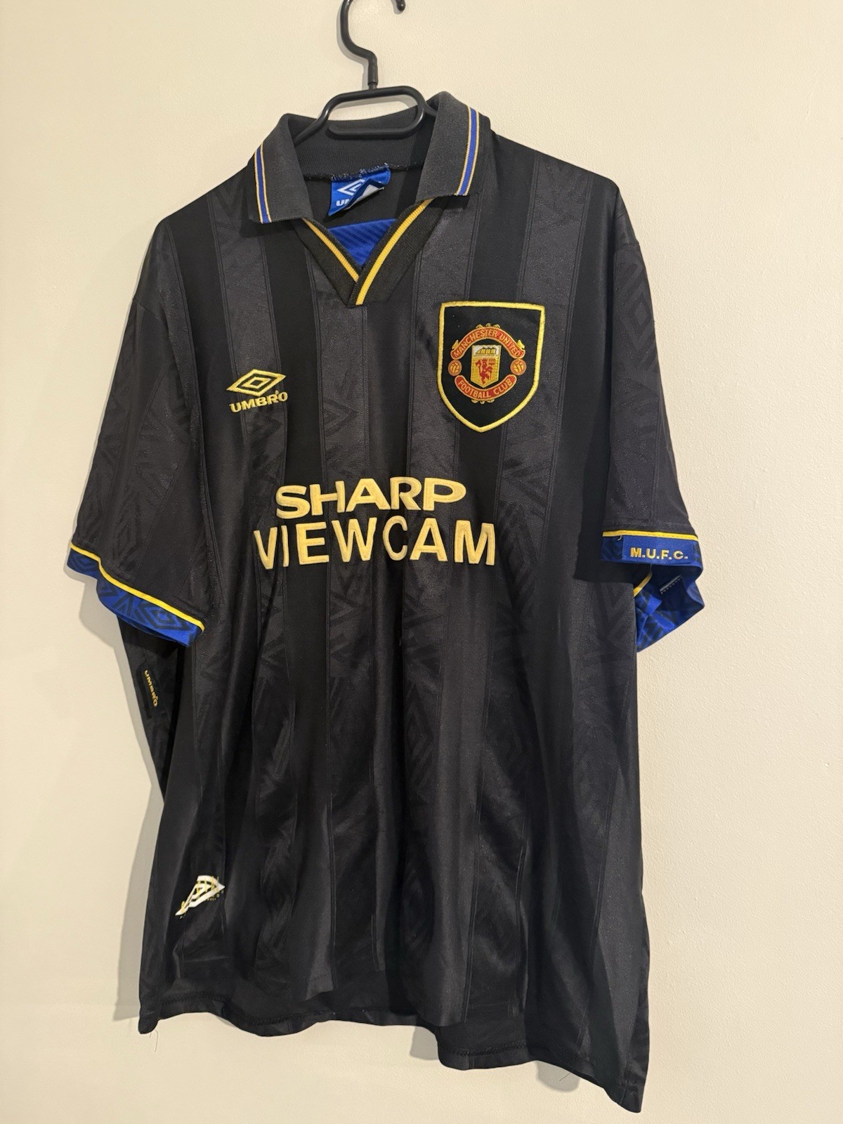 Authentic Manchester United Away Shirt Size XL VGC for sale on Ebay