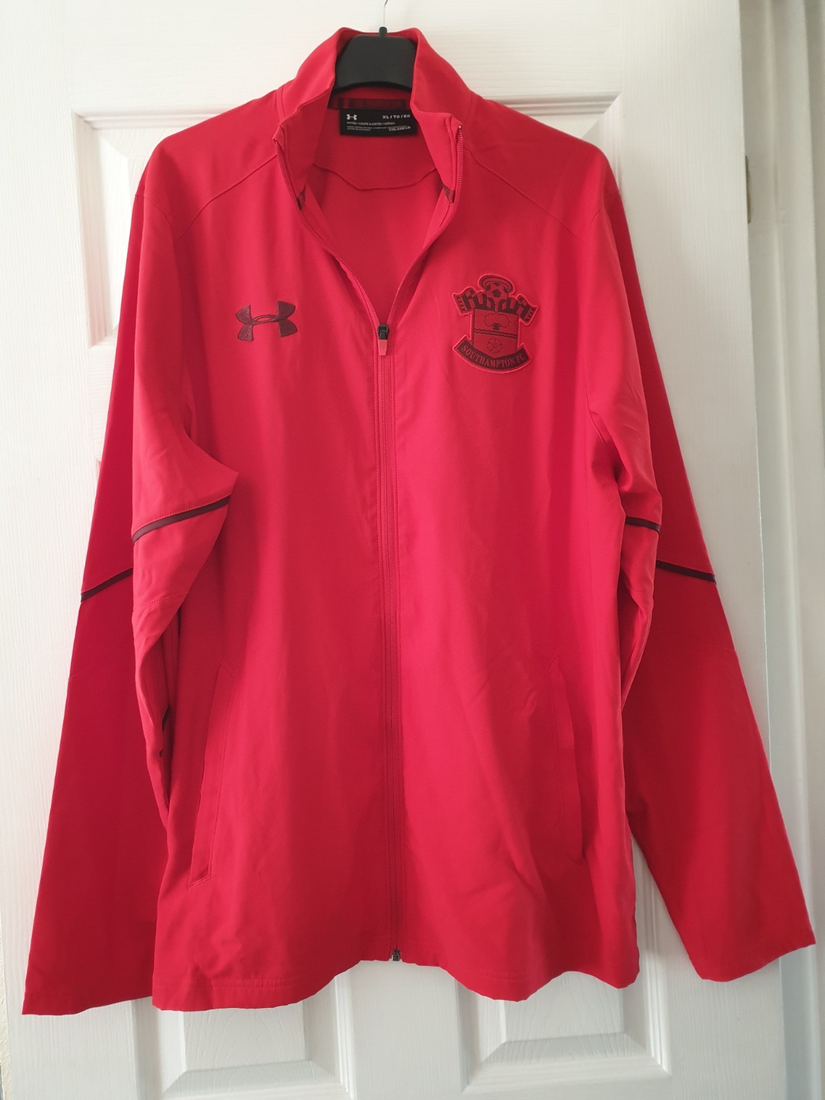 Southampton FC training top jacket red size XL excellent condition for sale on Ebay