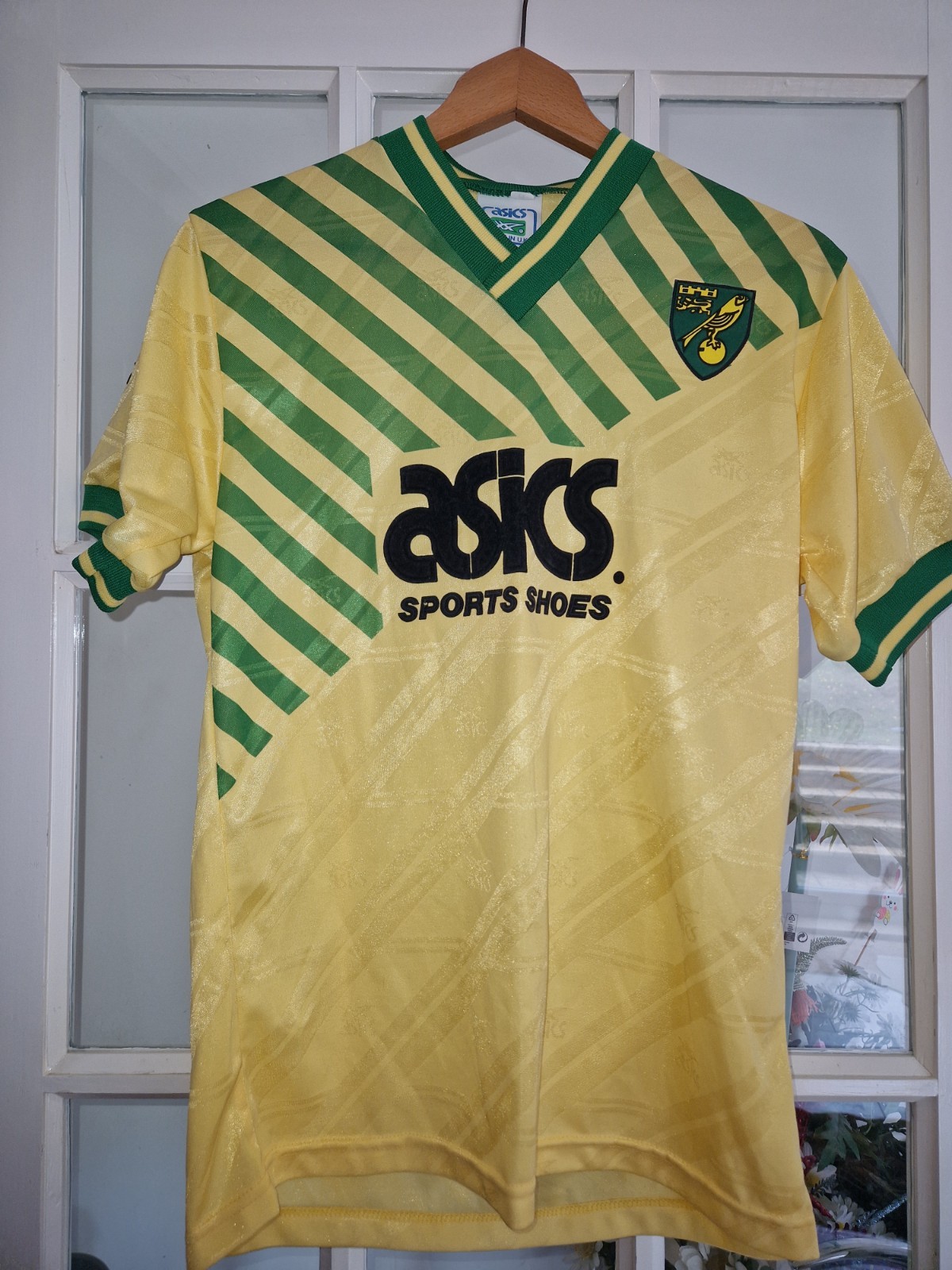 VINTAGE RETRO NORWICH CITY HOME SHIRT ASICS 1989/1992 UK SIZE M for sale on Ebay