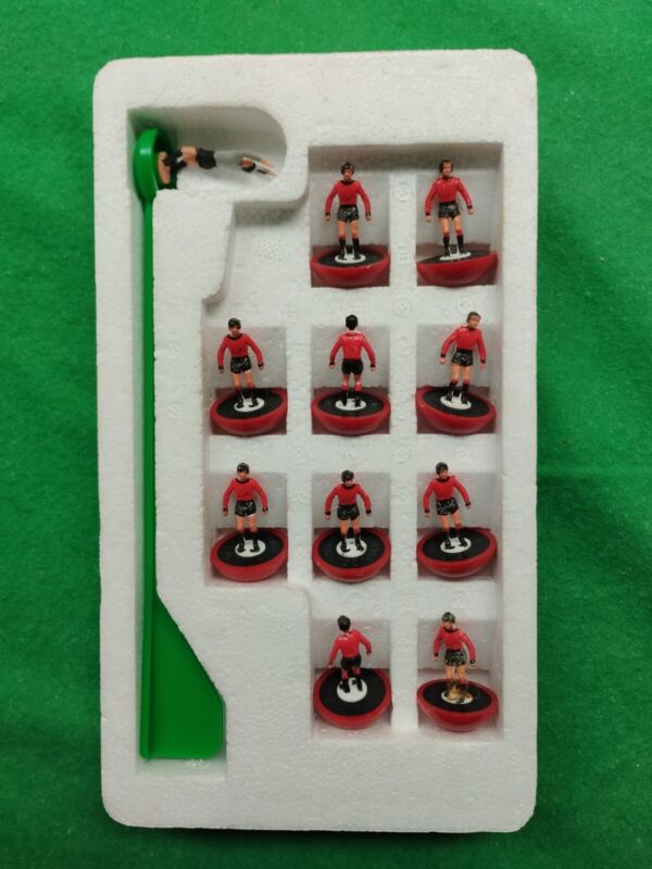 Subbuteo LightWeight LW 14 Fulham 2nd Albania with 10 SPARES for sale on Ebay