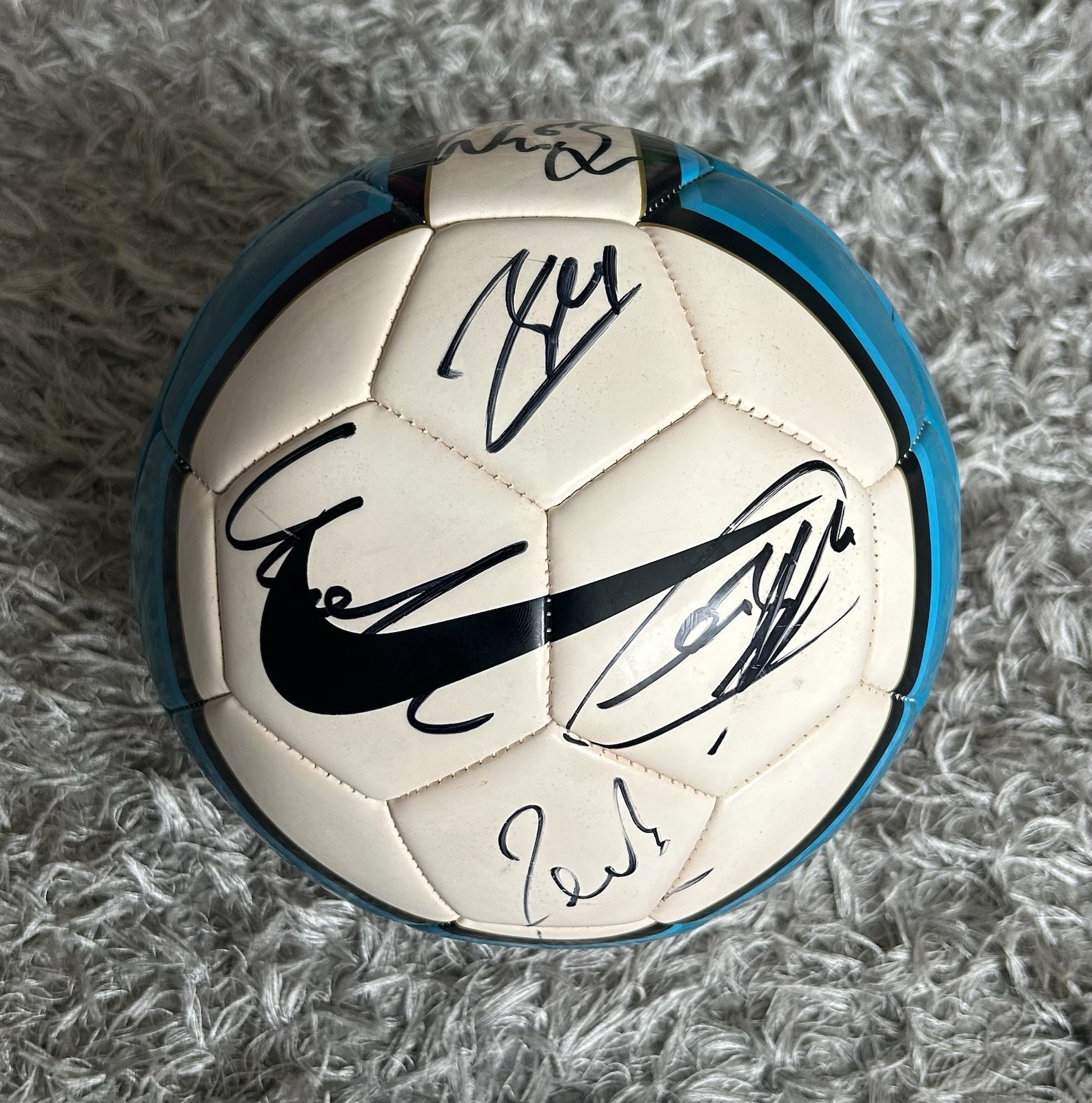 Manchester United Squad Hand Signed Football for sale on Ebay