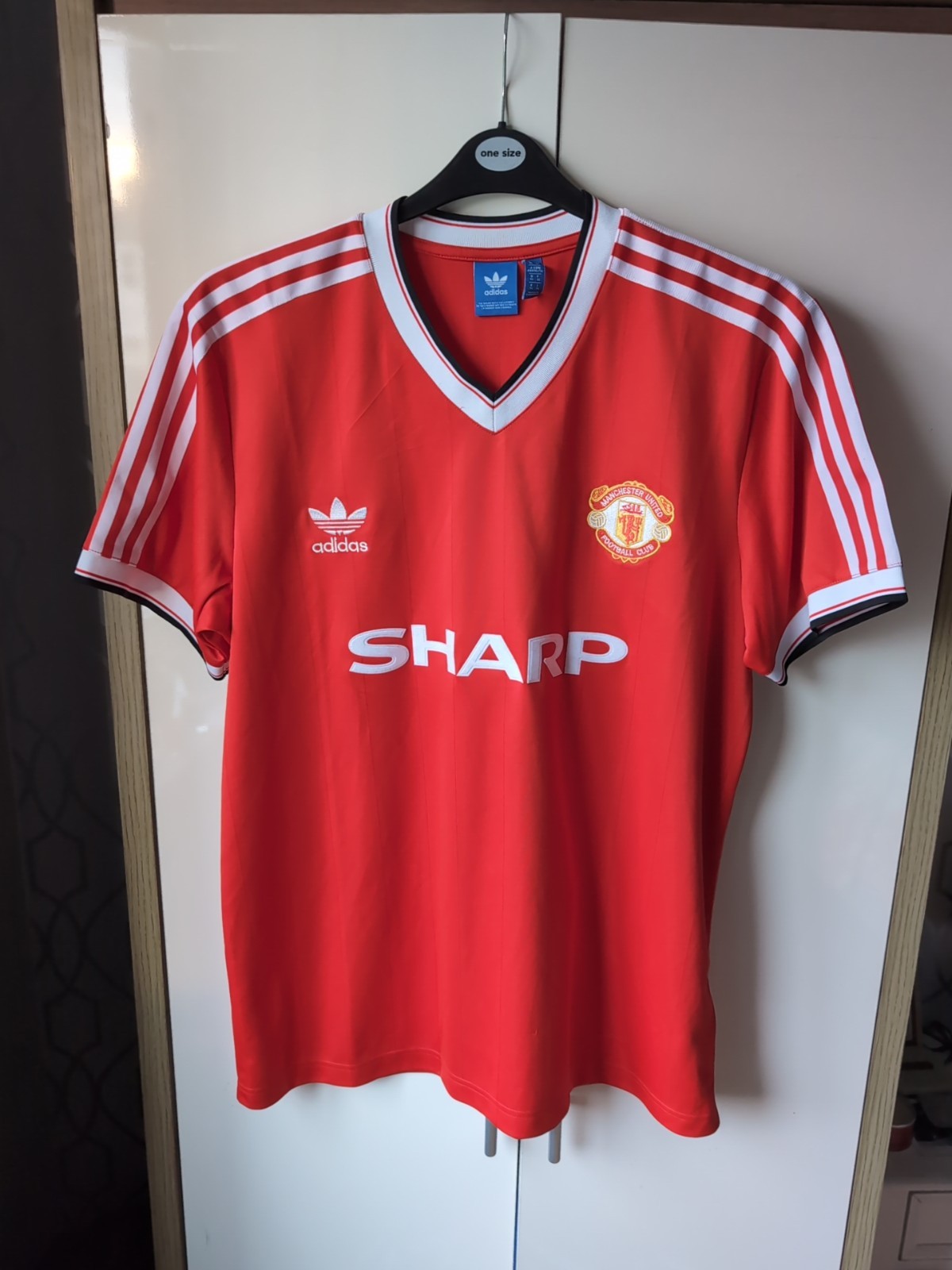 Manchester United Adidas Retro Home Shirt 1983-84 Genuine Red White Size XL for sale on Ebay