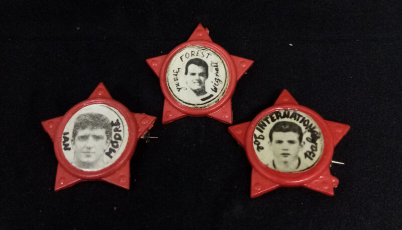 RARE VINTAGE 1960's NOTTINGHAM FOREST PLAYERS PLASTIC STAR BADGES x 3 for sale on Ebay
