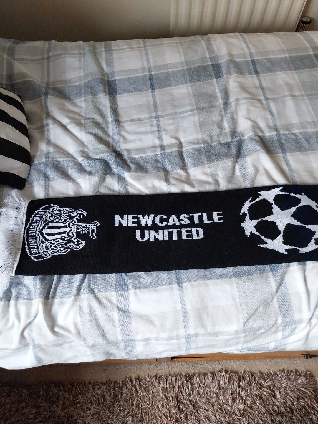 Newcastle United Champions League PSG Scarf 2023 for sale on Ebay
