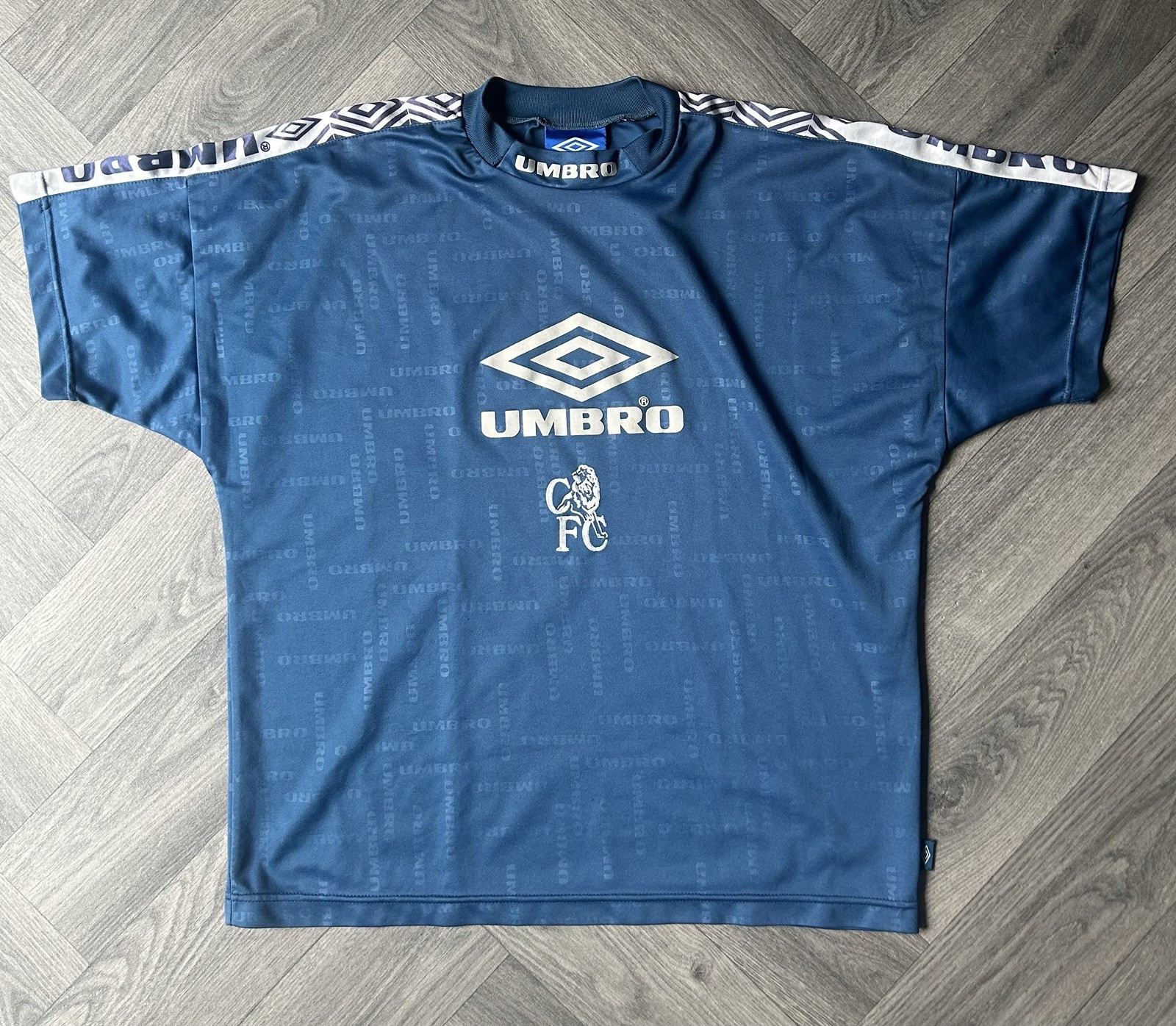 Chelsea Training Football Shirt 1990’s  Adults Medium Vintage Umbro  for sale on Ebay