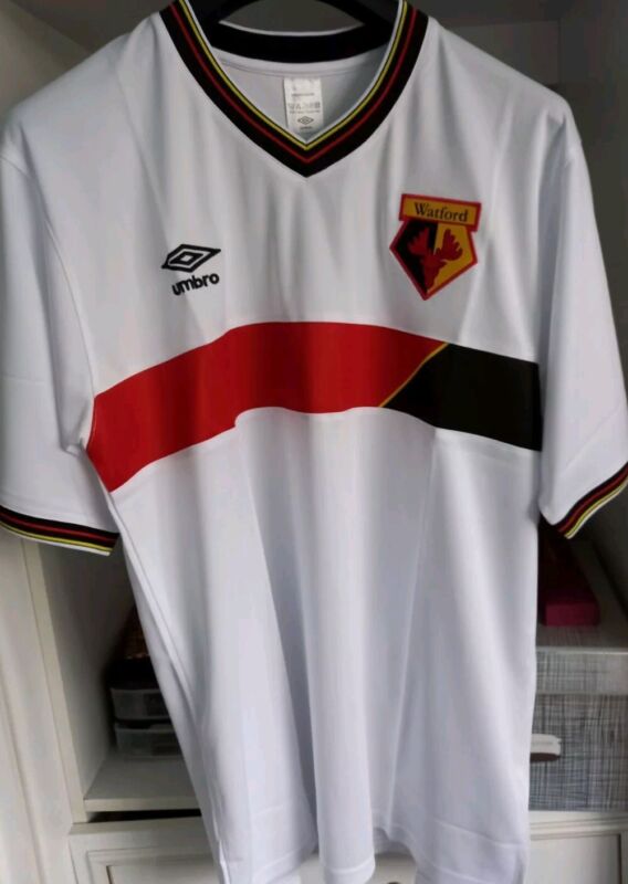 WATFORD.  1985/88.   AWAY SHIRT.  SIZE 21