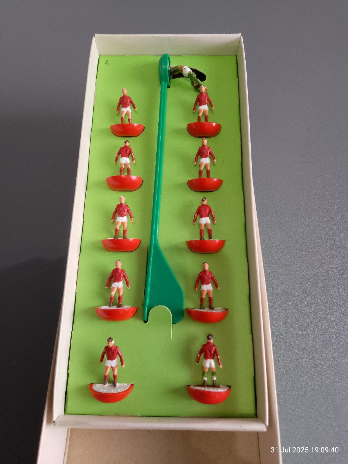 subbuteo 1970s heavyweight team Nottingham forest Barnsley ref 1 for sale on Ebay