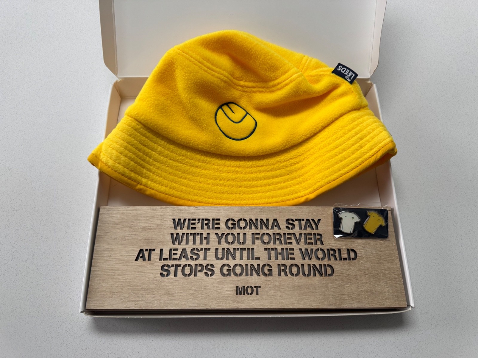 MyLeeds Leeds United Membership pack 24/25, bucket hat, light box, pin badges for sale on Ebay