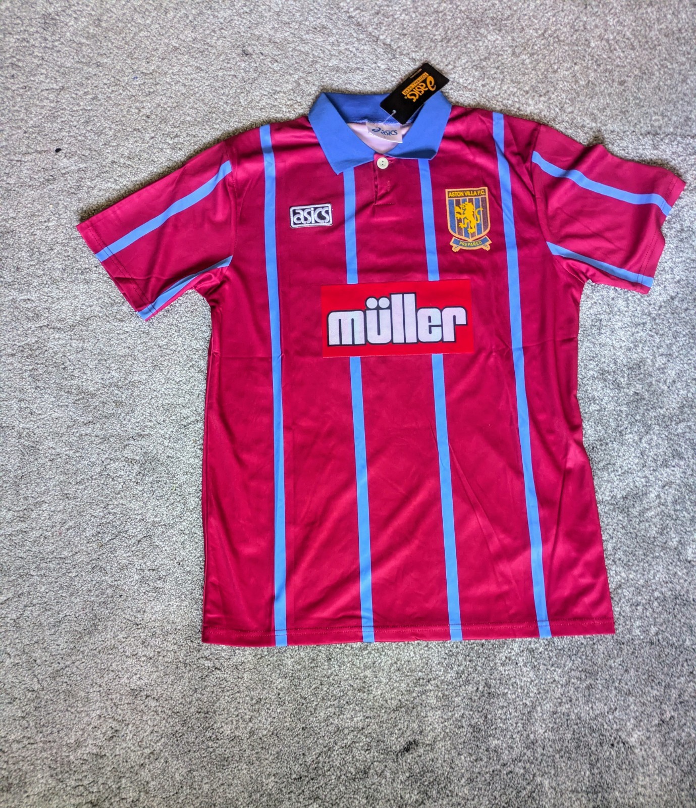 Dwight Yorke 1993-1995 Aston Villa Home Shirt for sale on Ebay