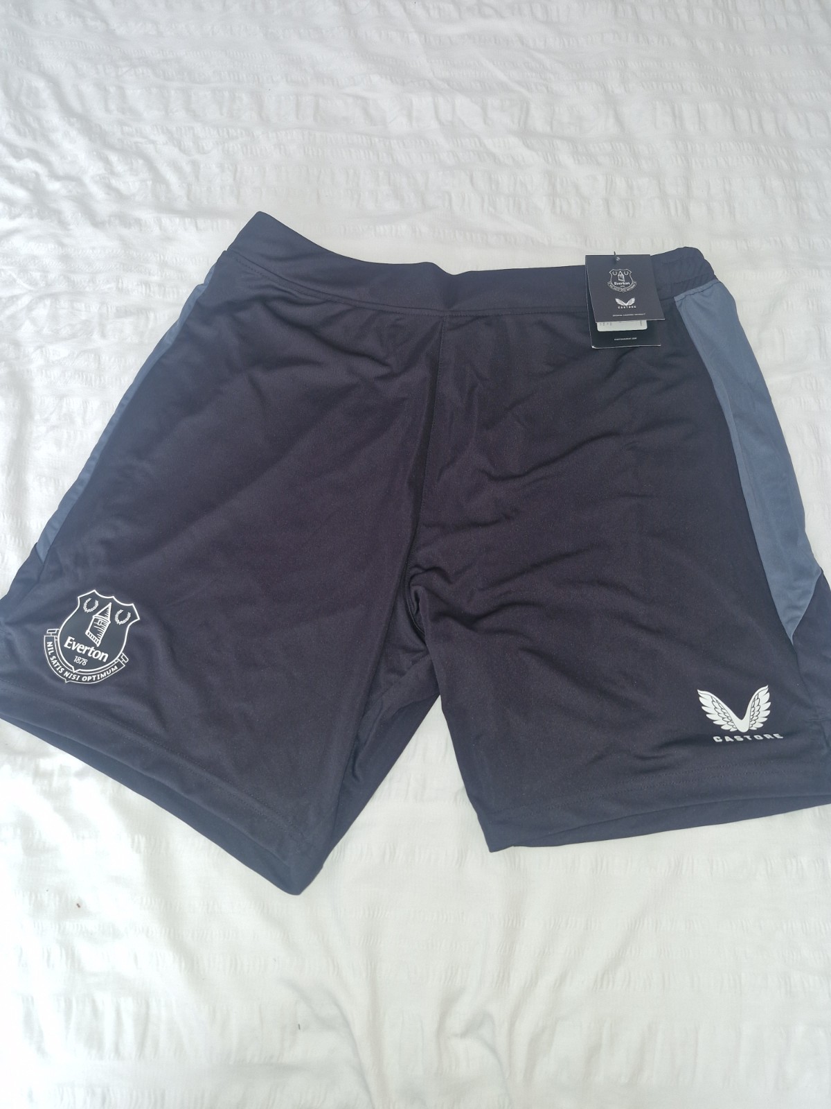 EVERTON PRO TRAINING SHORTS BLACK XL for sale on Ebay