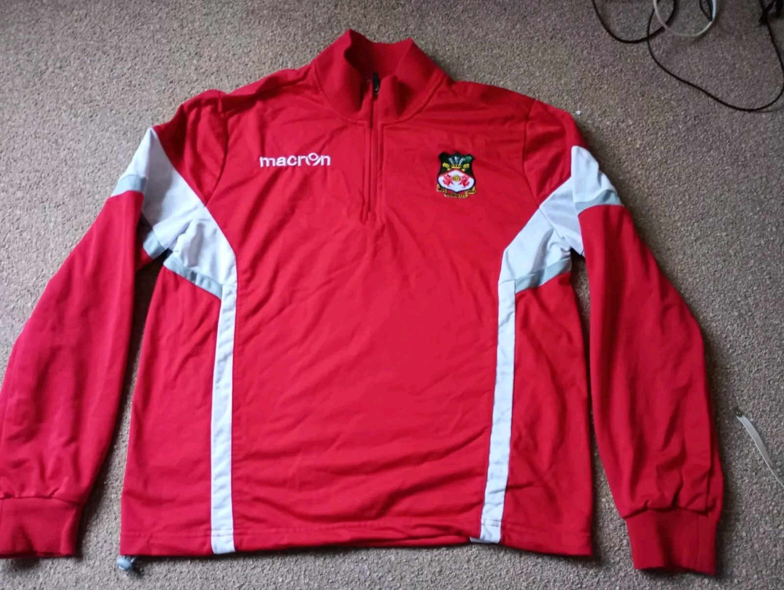 Macron Wrexham FC Red Youth Team 1/4 Zip Top, Long Sleeved. Medium for sale on Ebay