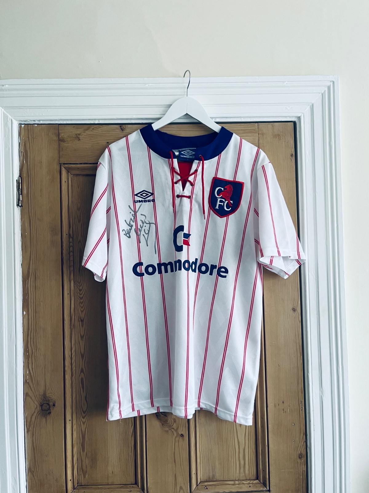 Very rare 1992/1993 Chelsea FC Hand Signed away shirt Dennis Wise Umbro Men’s L for sale on Ebay