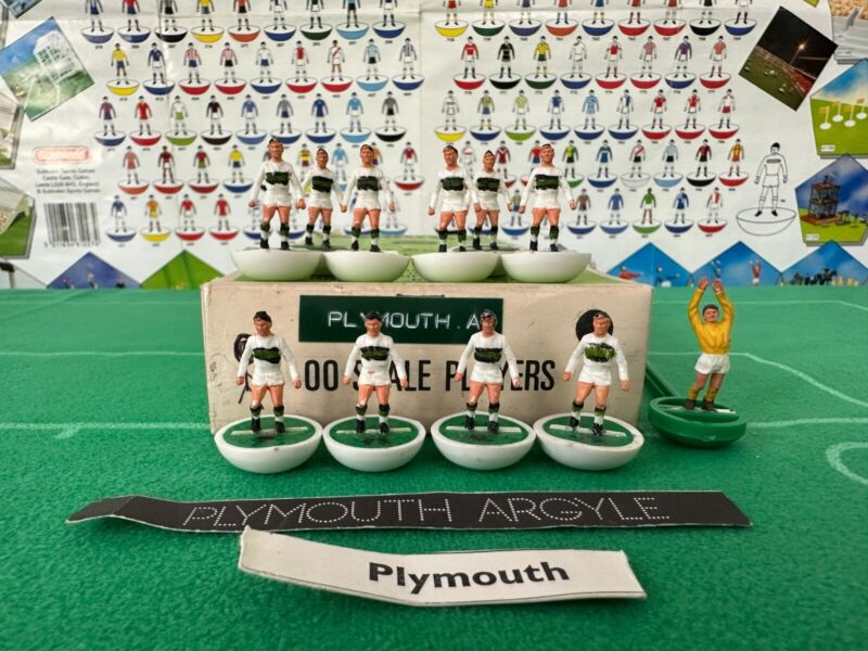 Subbuteo Heavyweight Team - Plymouth Argyle - Reference: 54 for sale on Ebay