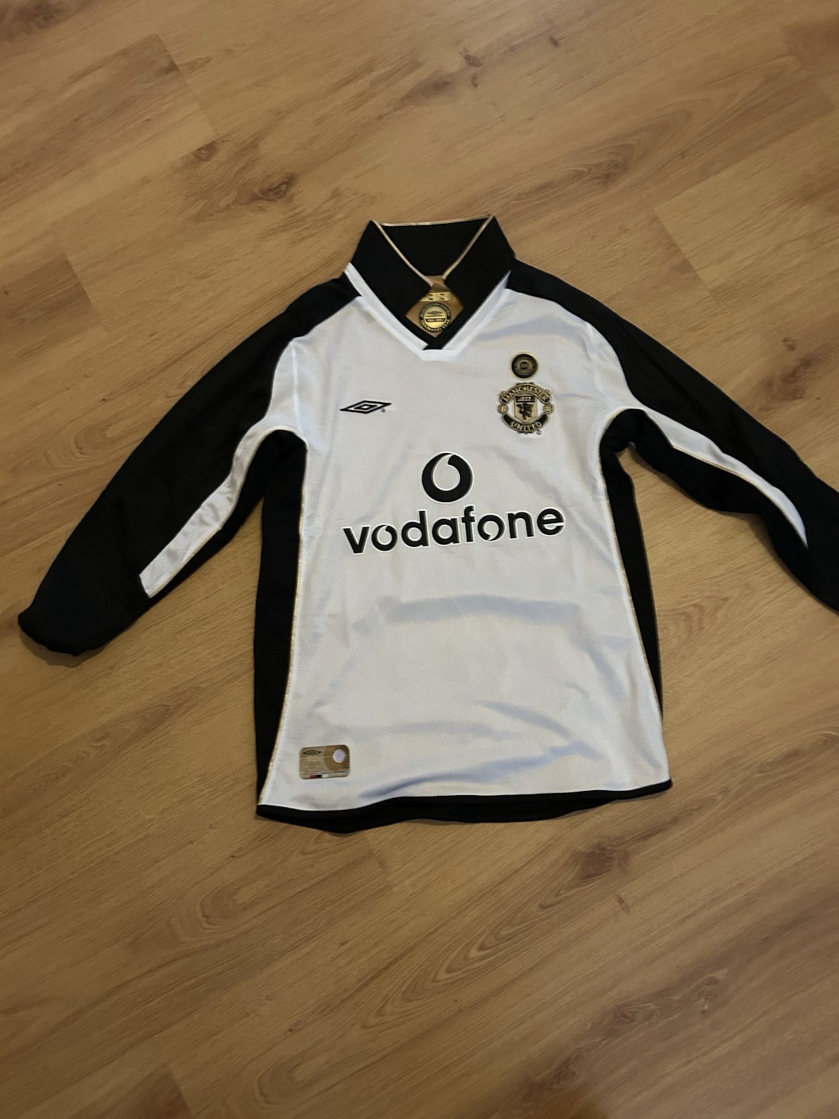Genuine Manchester United Vintage 2001-2002Centenary reversible away shirt Small for sale on Ebay