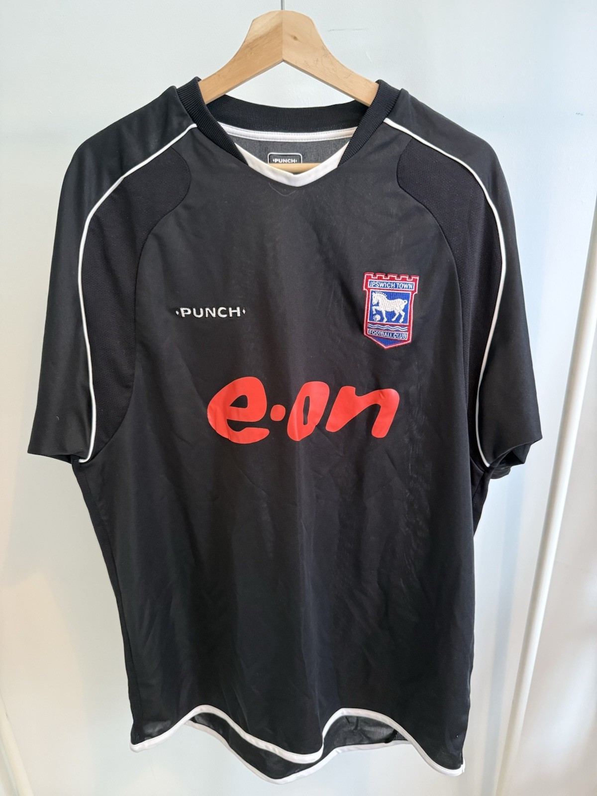 Rare Ipswich Town 2006-2008 Third Football Shirt Size L Punch Mens Black for sale on Ebay