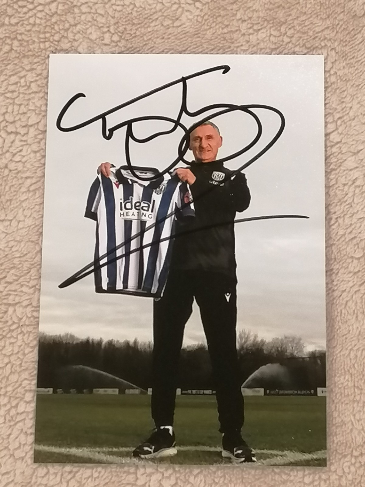 WBA. WEST BROM. WEST BROMWICH ALBION. HAND SIGNED PHOTO 6X4 TONY MOWBRAY.  for sale on Ebay