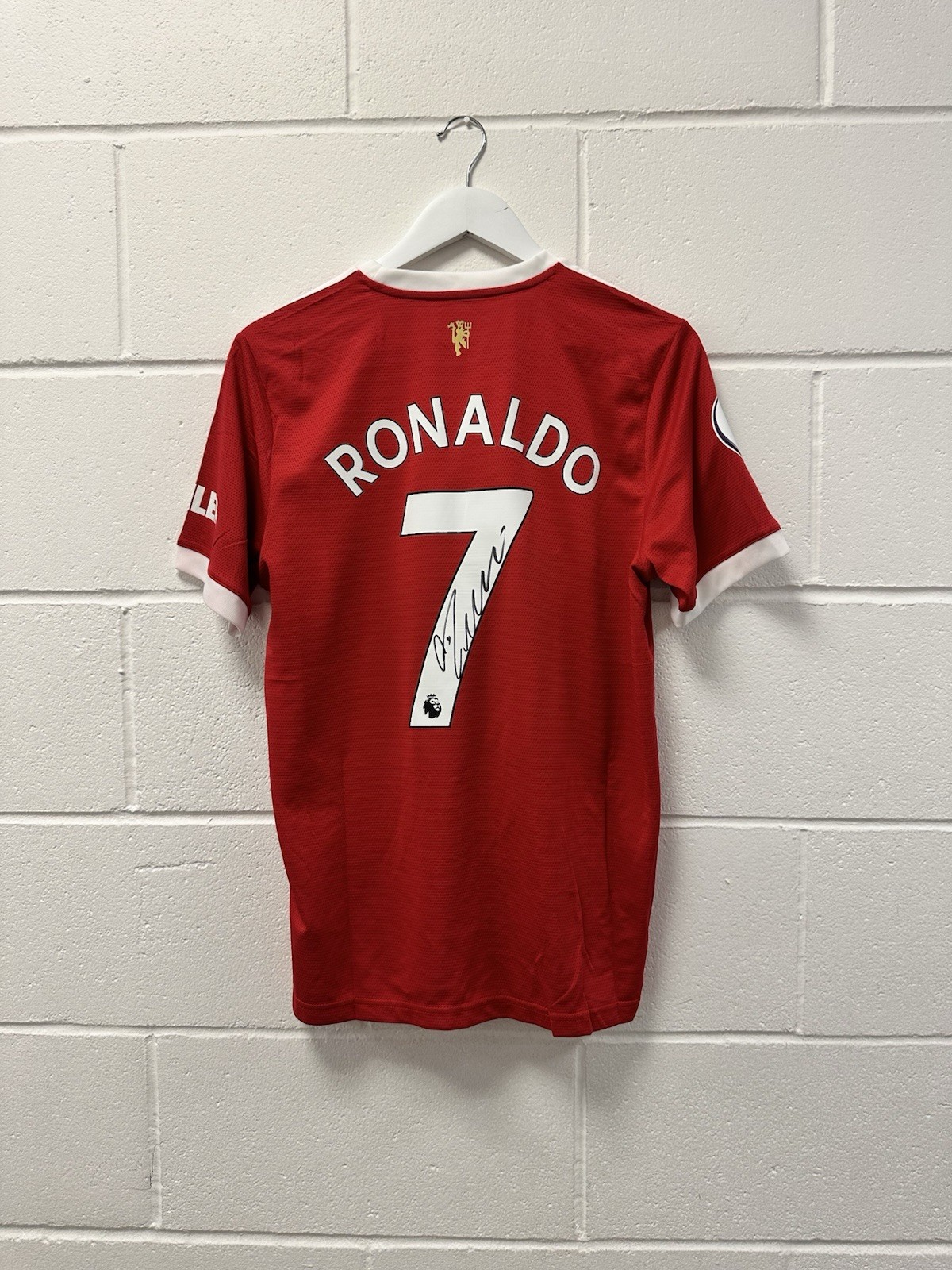 Christiano Ronaldo Hand Signed 2021/2022 Manchester United Shirt With COA for sale on Ebay