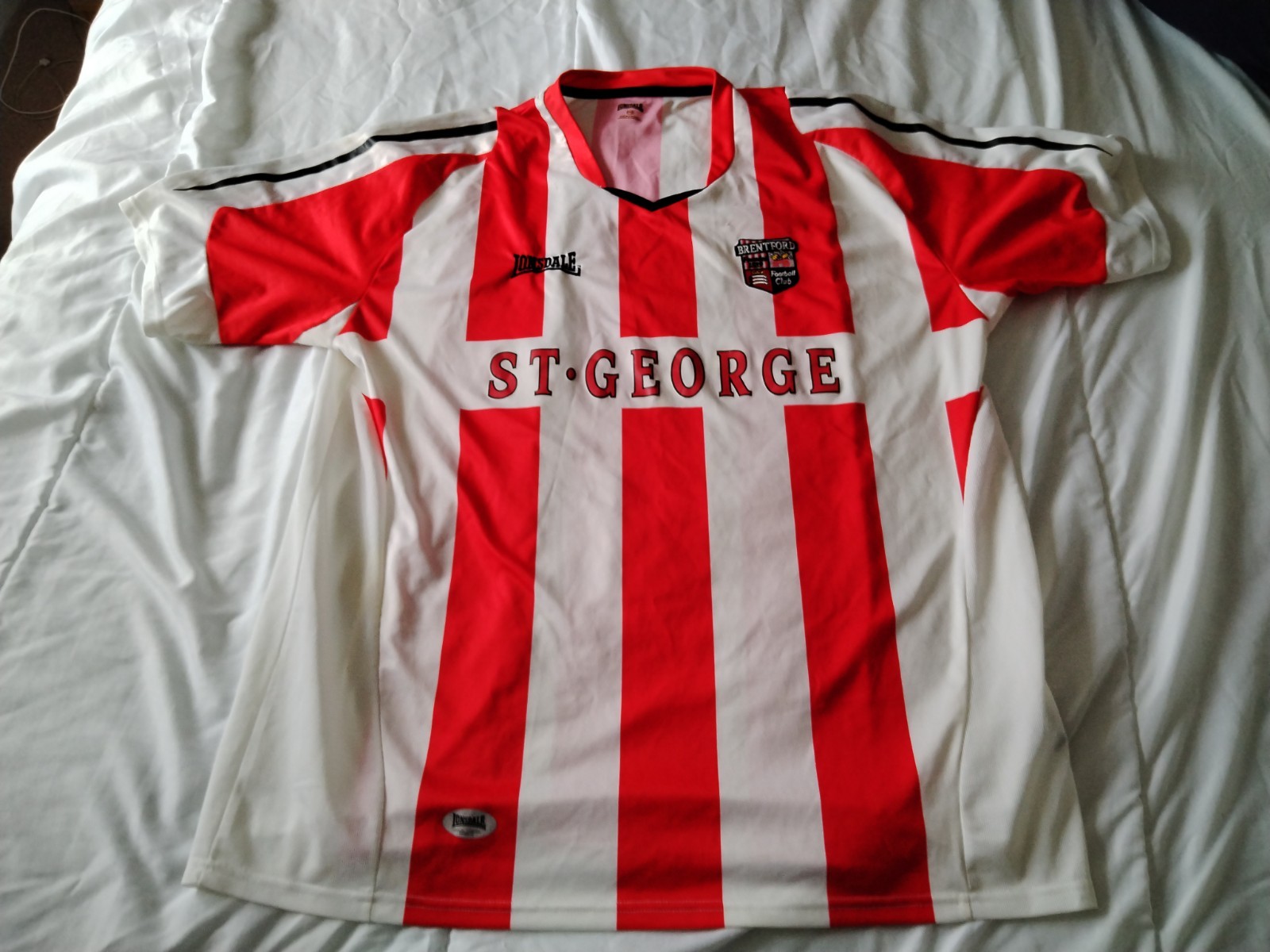 Lonsdale Brentford 2005-2006 Home Football Shirt Adult XXL Red And White Stripe for sale on Ebay