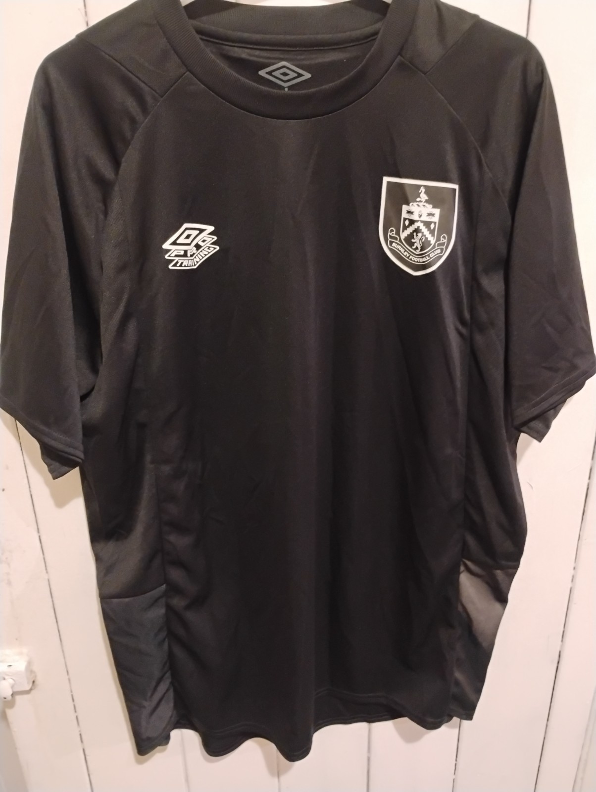 Burnley FC Training Top Size Large Excellent for sale on Ebay