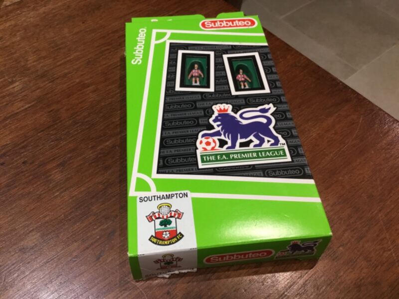 Subbuteo lw team ref 63323 SOUTHAMPTON in PL box - Sanderson sponsored kit for sale on Ebay