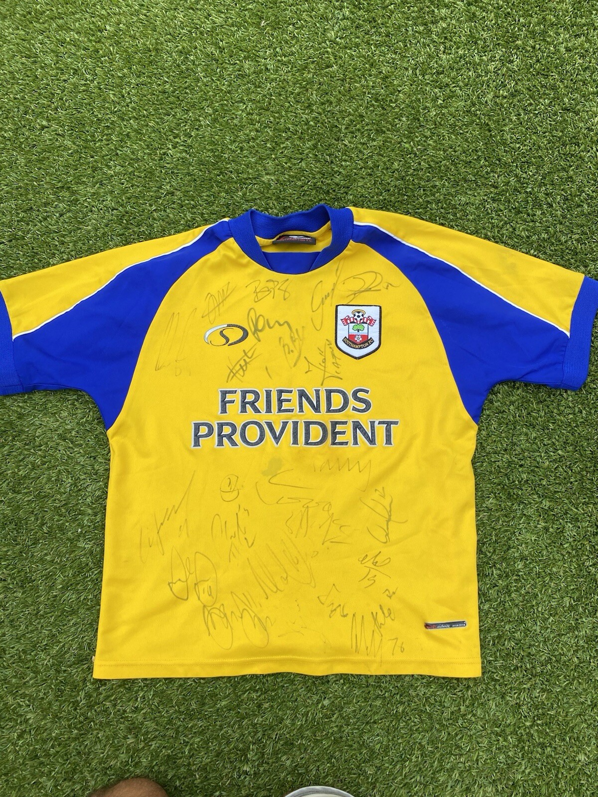 Southampton FC Signed  Away Football Shirt XLB Yellow Blue  2004-2006 . for sale on Ebay
