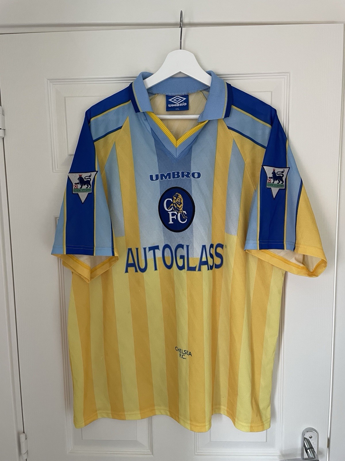*Original**Vintage* 1997/98 Chelsea XXL Away Football Shirt *25 Zola* for sale on Ebay