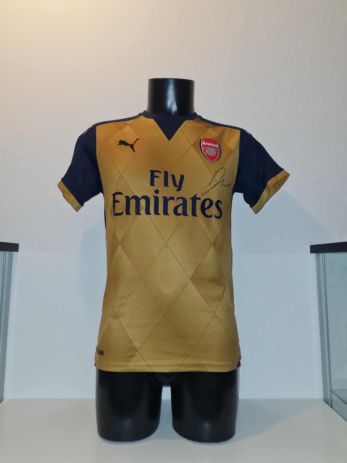 (matchworn jersey) - fan shop jersey - Arsenal - Mesut Ozil - charity for sale on Ebay