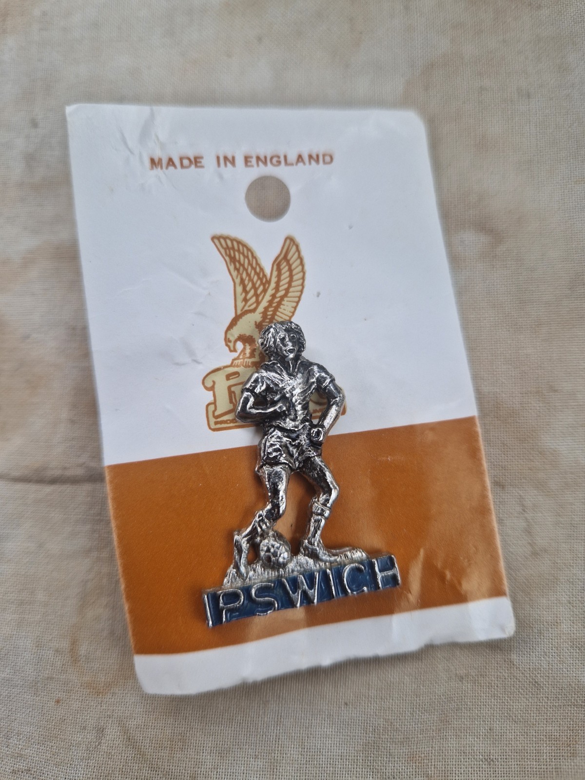 IPSWICH  TOWN  F C - VINTAGE  70's PULSE UNUSED COLLECTABLE  FOOTBALL  BADGE for sale on Ebay