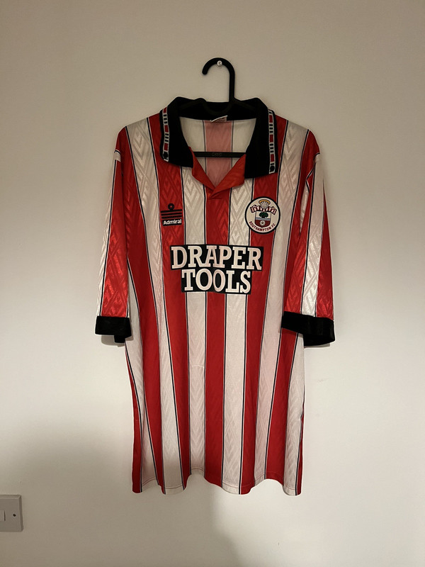 Southampton 1991-1993 Home Football Shirt, Large for sale on Ebay