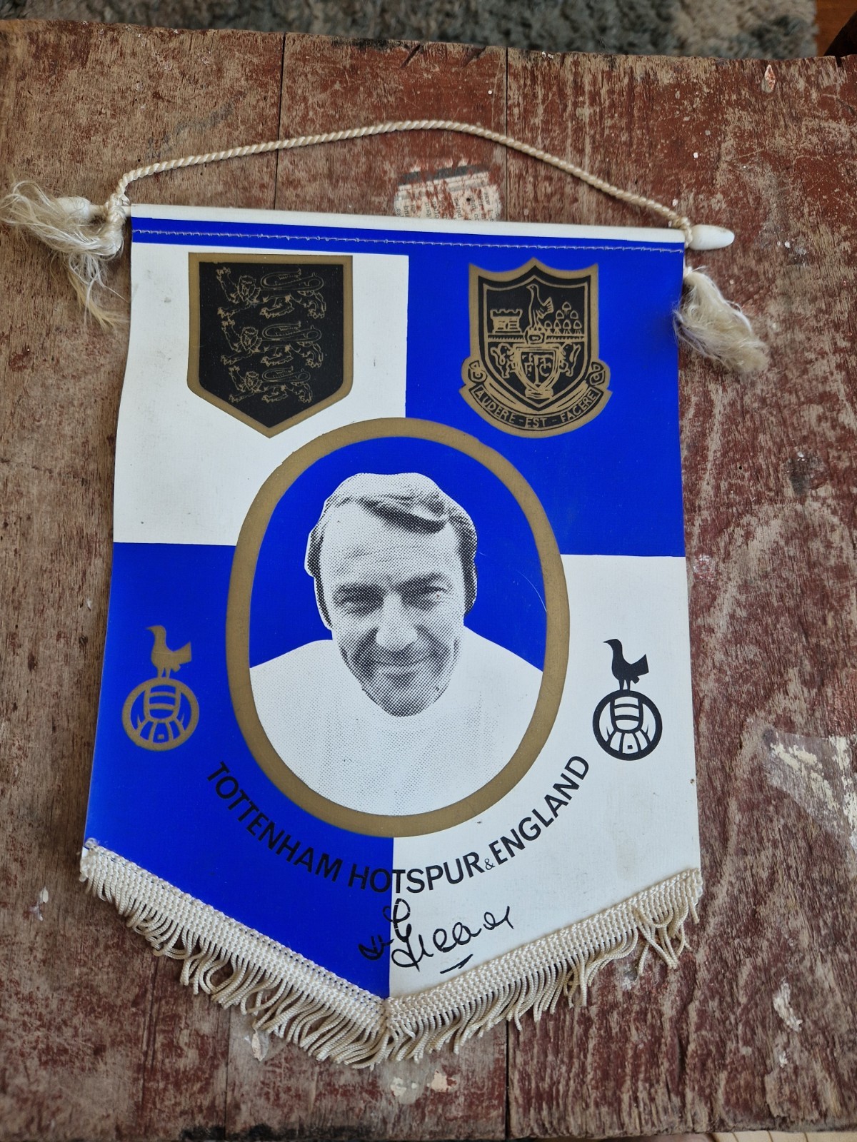 TOTTENHAM HOTSPUR  F C - ENGLAND  PENNANT JIMMY GREAVES VINTAGE  FOOTBALL  BADGE for sale on Ebay