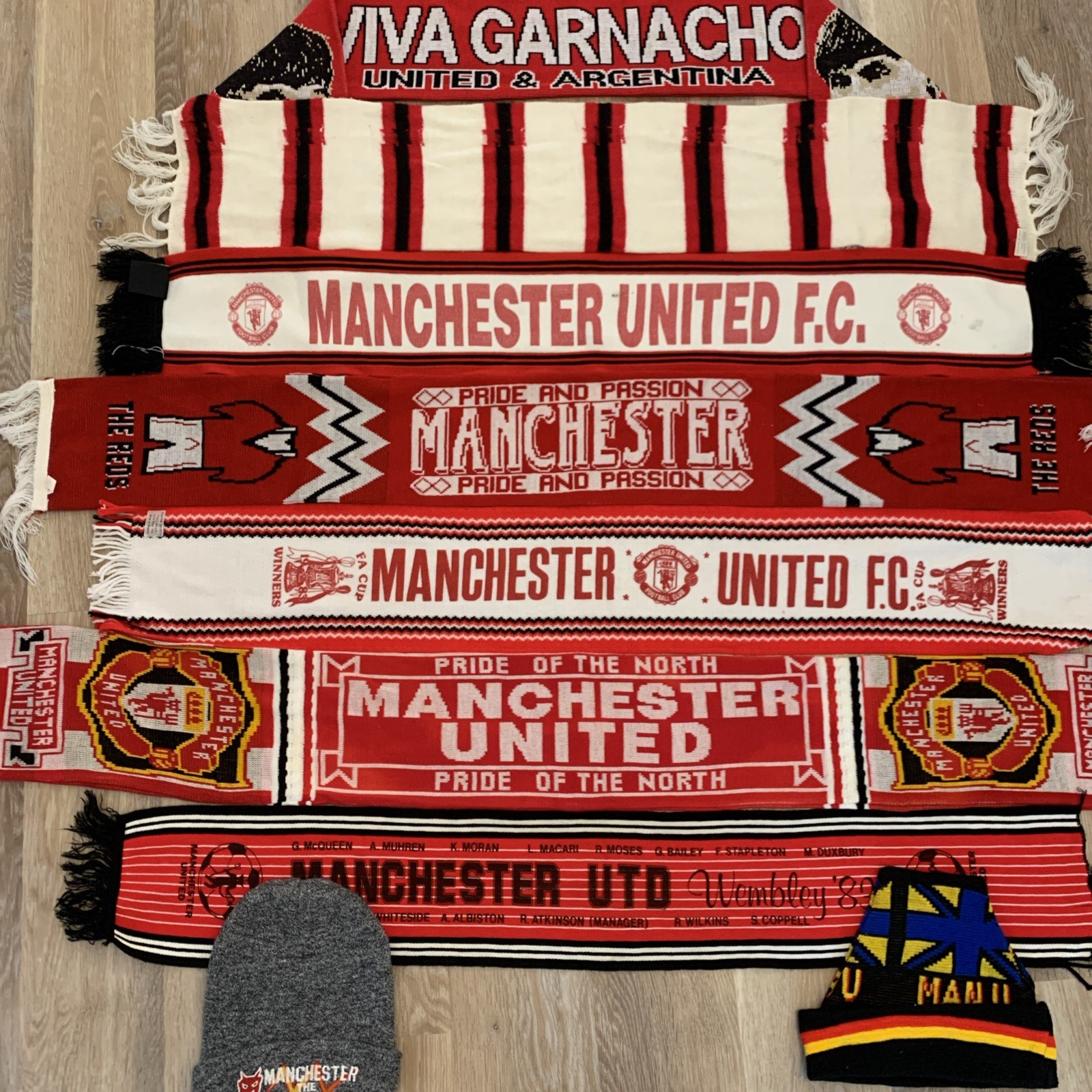 Vintage Manchester United Scarves & Hats Job Lot for sale on Ebay