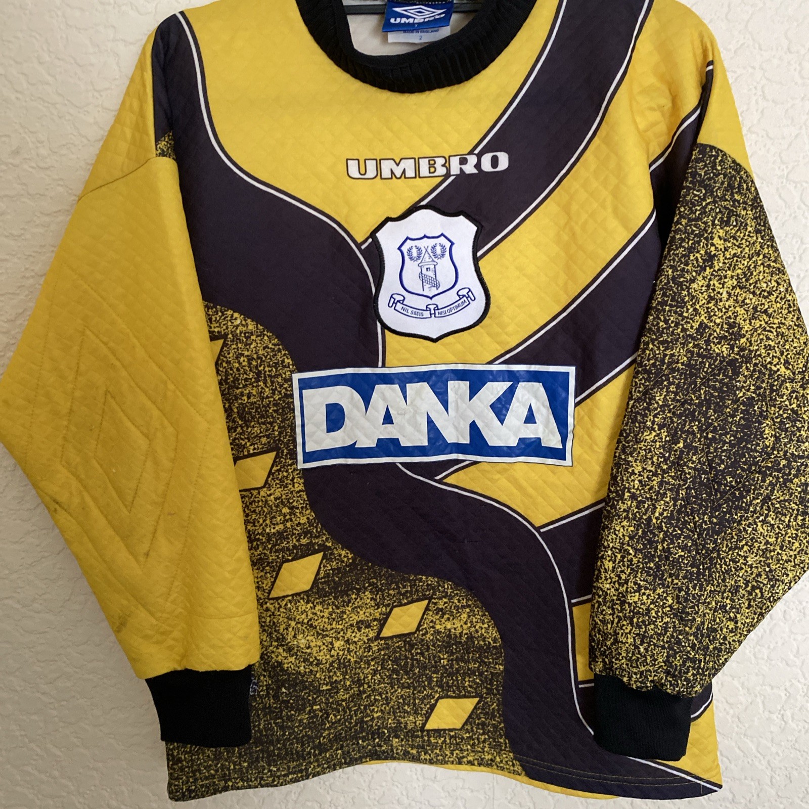 Original Authentic Umbro Everton 1995/1996 Goalkeeper Shirt Youth for sale on Ebay