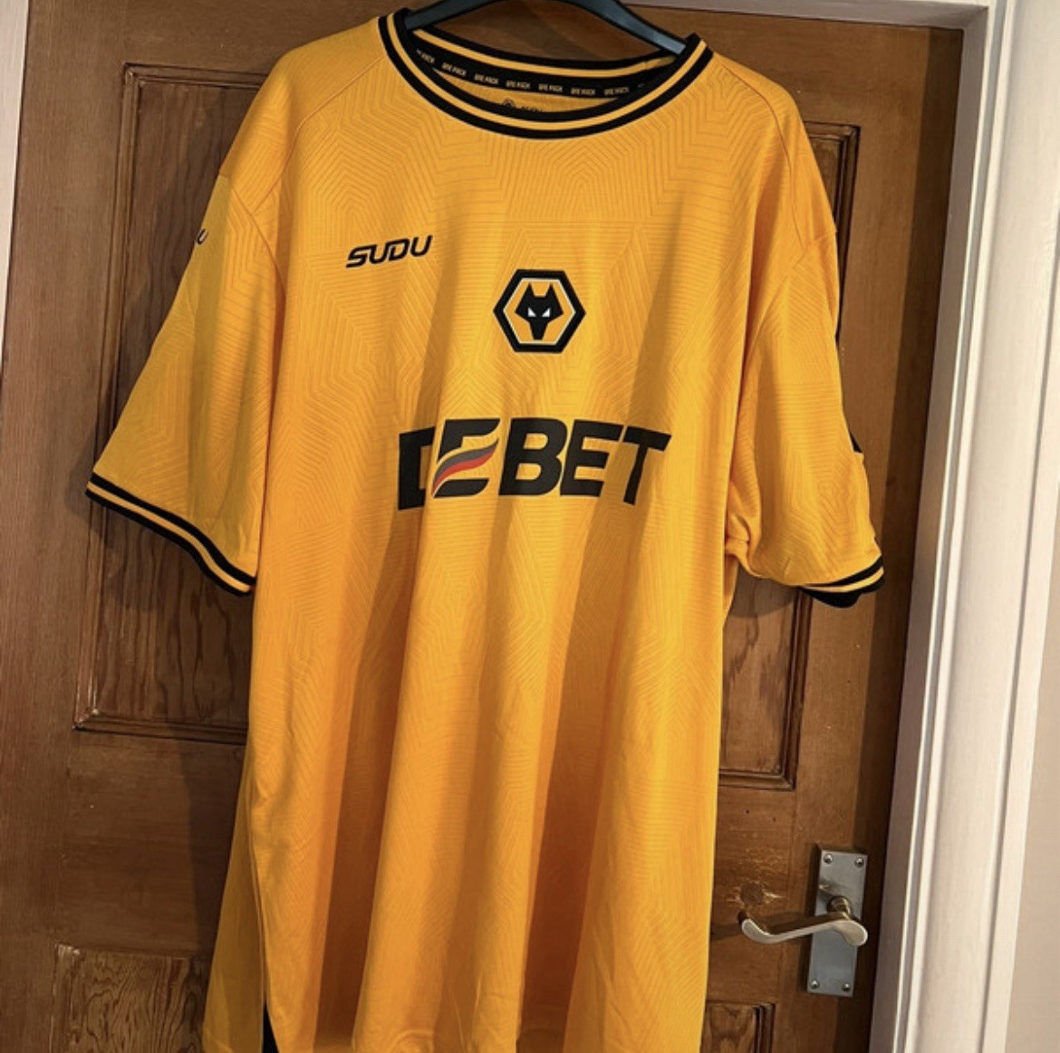 Wolves 3XL for sale on Ebay